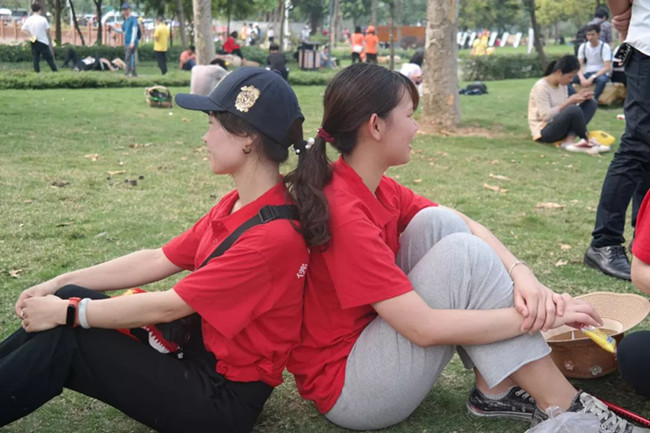 關(guān)愛(ài)公益，健康徒步50公里丨銀正與你一路同行.jpg
